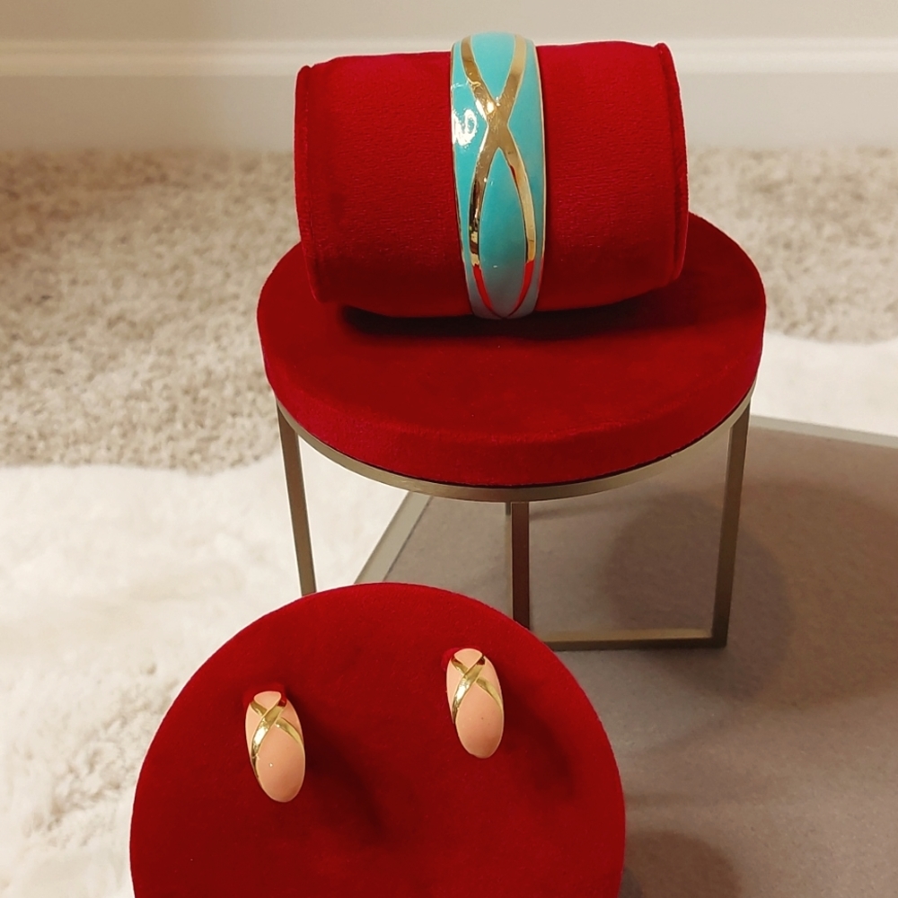 1970's enamel cuff bracelet and earring set